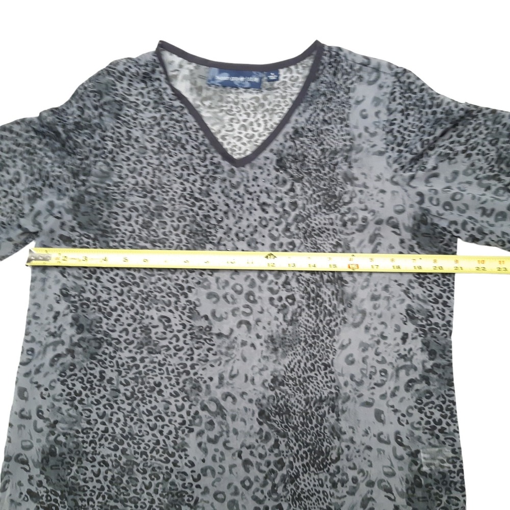 Susan‎ Graver Style Blouse Womans Small Leopard Print V Neck Long Sleeve Top - Picture 2 of 15
